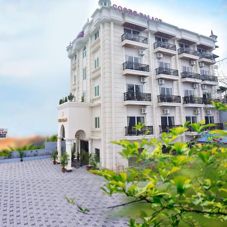Hotel Coorg Palace Madikeri Zewnętrze zdjęcie