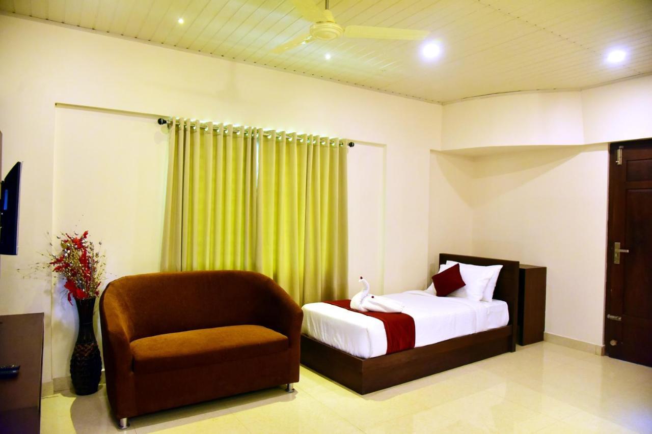 Hotel Coorg Palace Madikeri Zewnętrze zdjęcie