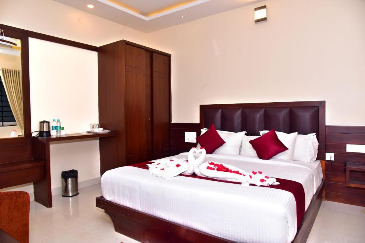 Hotel Coorg Palace Madikeri Zewnętrze zdjęcie