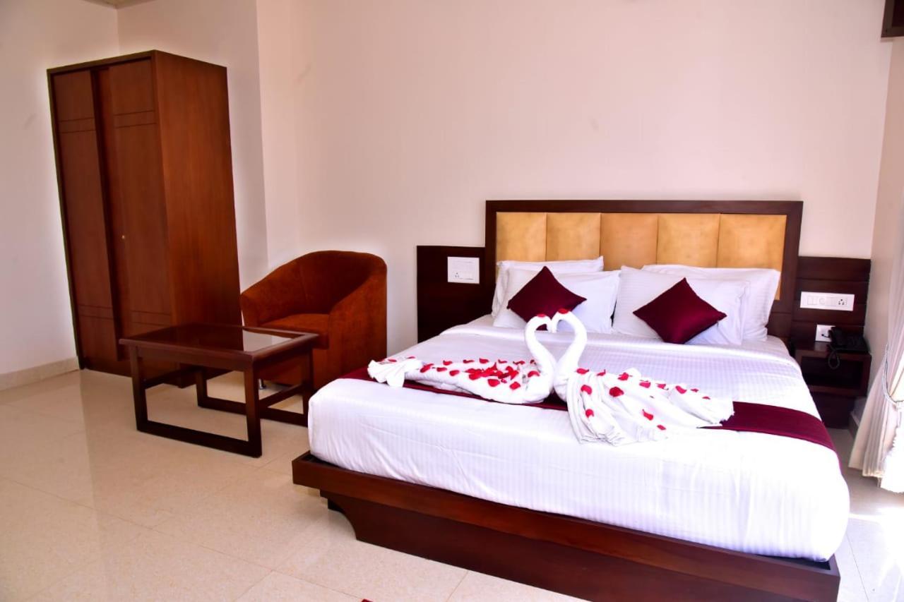 Hotel Coorg Palace Madikeri Zewnętrze zdjęcie